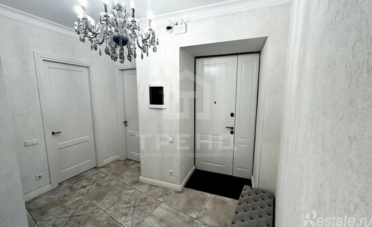 Продажа 3-комн квартиры на вторичном рынке Малоохтинский проспект,  д. 94