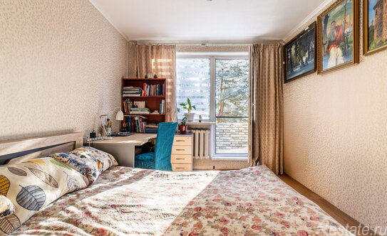 Продажа 1-комн квартиры на вторичном рынке Колпинское шоссе,  д. 49