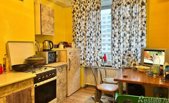 Продажа 1-комн квартиры на вторичном рынке Апрельская улица,  д. 5