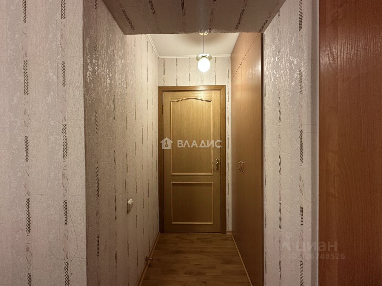 Продажа 3-комн квартиры на вторичном рынке проспект Непокоренных, 74