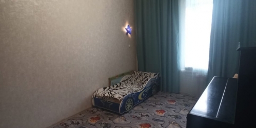 3-комн квартира Кронштадт г., Советская ул. ,  д. 11