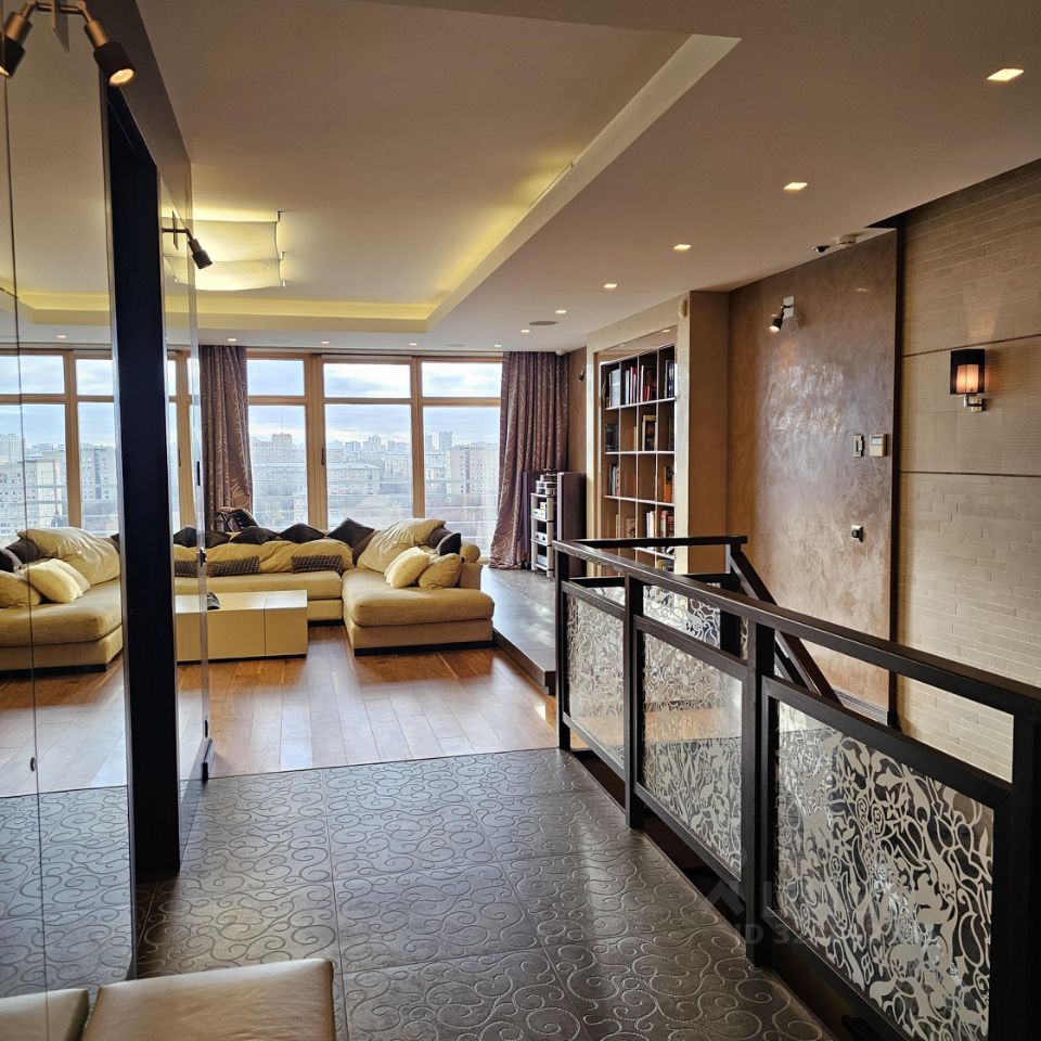 Продажа 5-комн квартиры на вторичном рынке улица Фотиевой, 6к1