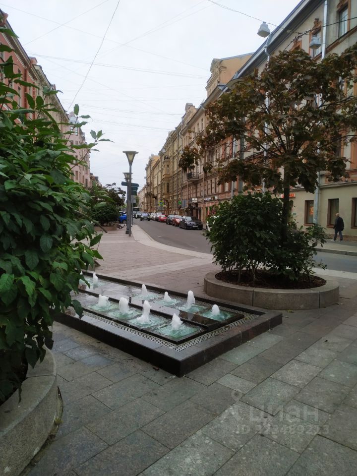 Продажа 2-комн квартиры на вторичном рынке Большая Московская улица, 11