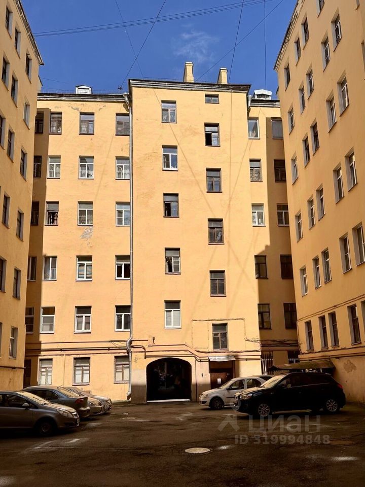 Продажа студии 11-я Васильевского острова линия, 46