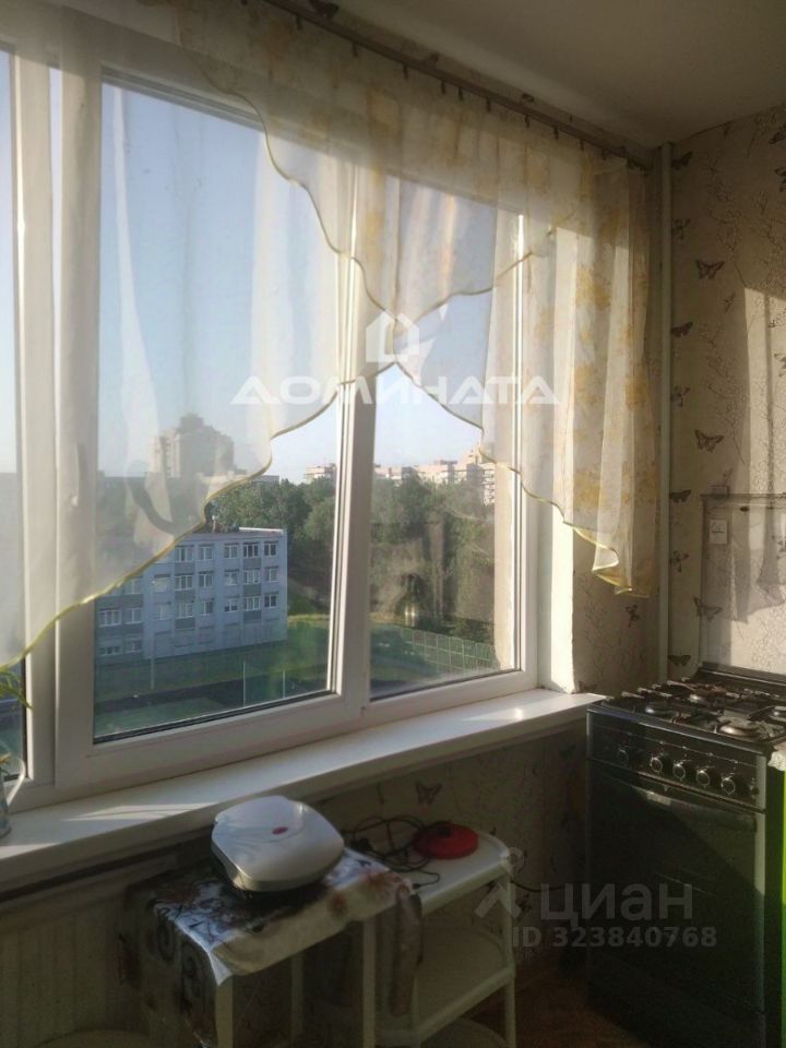 Продажа 4-комн квартиры на вторичном рынке Будапештская улица, 10К2