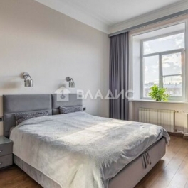 Продажа 2-комн квартиры на вторичном рынке Московский пр-кт,  д. 182