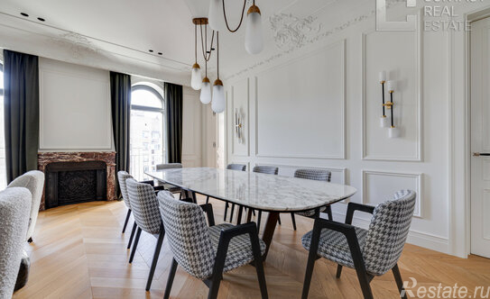 Продажа 4-комн квартиры на вторичном рынке улица Плющиха,  д. 37