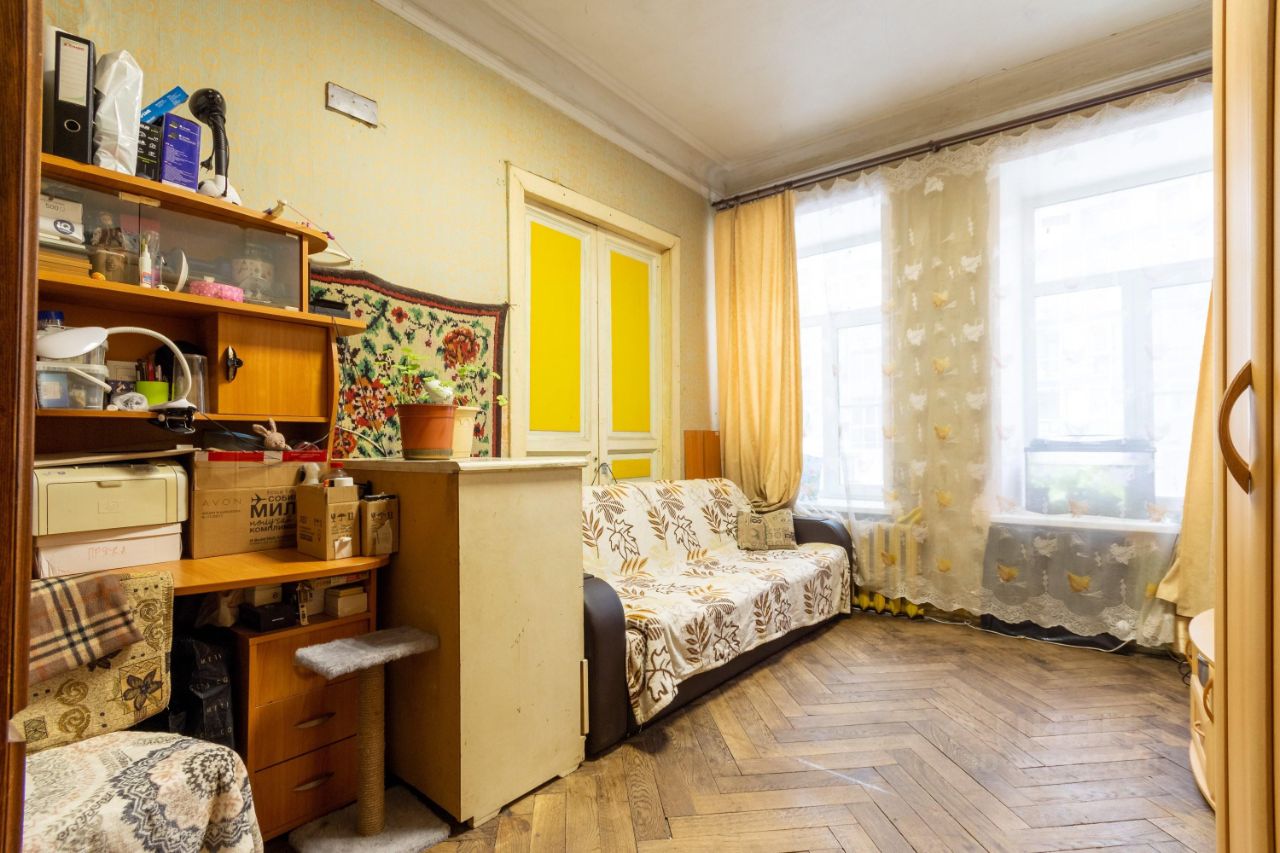 Продажа 3-комн квартиры на вторичном рынке Большая Посадская улица, 10Б