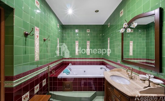 Продажа 5-комн квартиры на вторичном рынке Одинцово, ул Новоспортивная,  д. 4,  к. 2