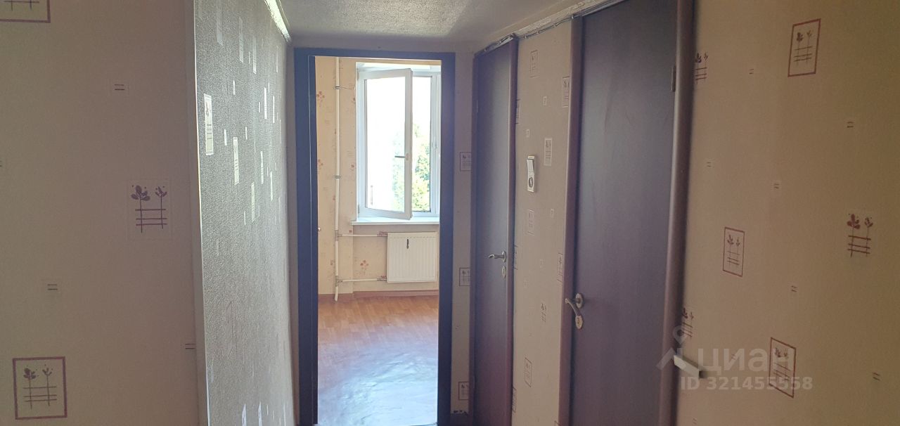 Продажа 1-комн квартиры на вторичном рынке проспект Славы, 43/49