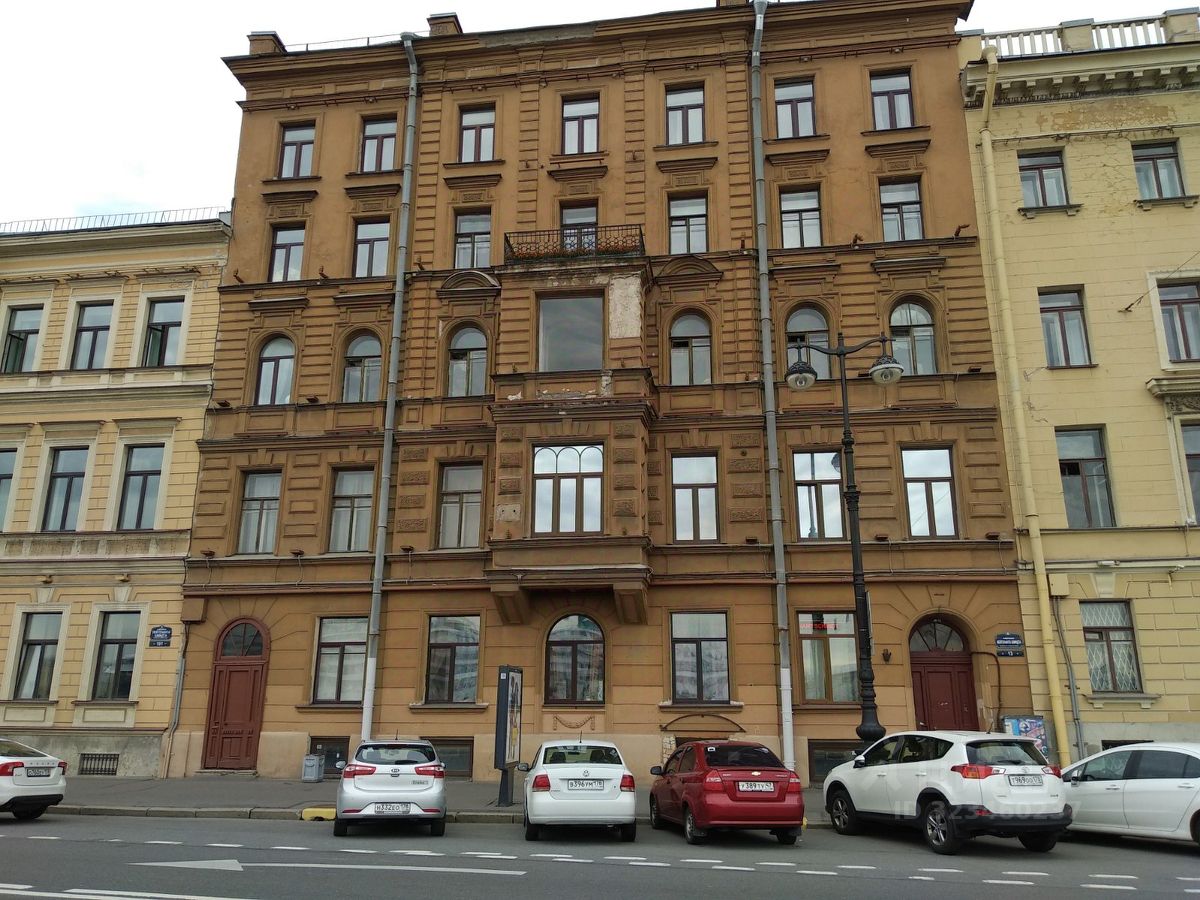 Продажа комнаты набережная Лейтенанта Шмидта, 13