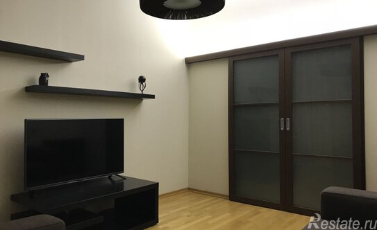 Аренда 2-комн квартиры на вторичном рынке ул Платовская,  д. 4