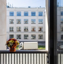 Продажа 4-комн квартиры на вторичном рынке 20-я линия,  д. 3