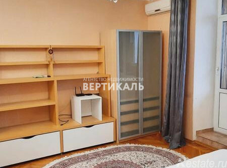 Аренда 1-комн квартиры на вторичном рынке Лавров пер,  д. 5