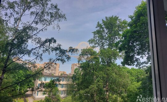 Продажа 3-комн квартиры на вторичном рынке Пловдивская улица,  д. 2