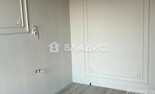 Продажа 3-комн квартиры на вторичном рынке проспект Крузенштерна,  д. 13 с1