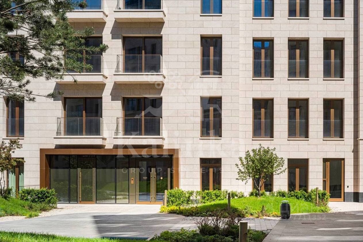 Продажа 2-комн квартиры на вторичном рынке улица Большая Полянка, 44