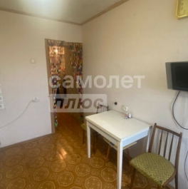 Продажа 1-комн квартиры на вторичном рынке Подольск г, Климовск мкр, 50 лет Октября пр-кт,  д. 20Б