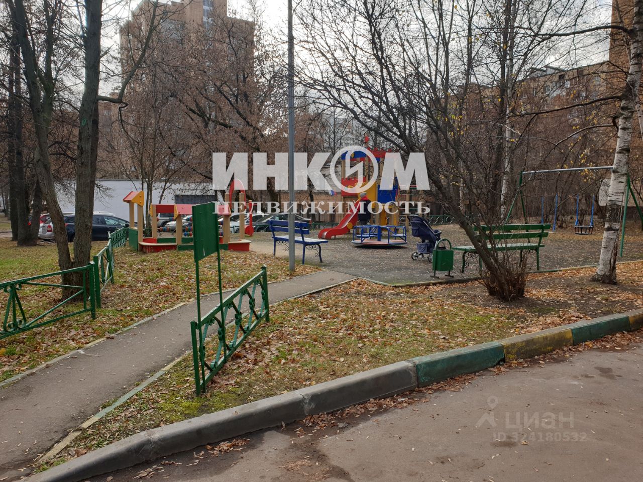 Продажа 2-комн квартиры на вторичном рынке улица Чистова, 4А