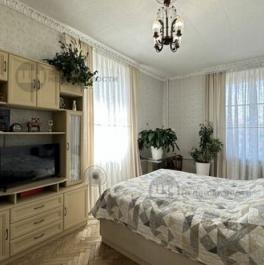 Продажа 3-комн квартиры на вторичном рынке Среднеохтинский проспект,  д. 40