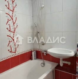 Продажа 2-комн квартиры на вторичном рынке Парковая 6-я ул