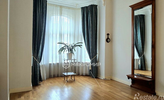 Продажа 3-комн квартиры на вторичном рынке Фурштатская ул