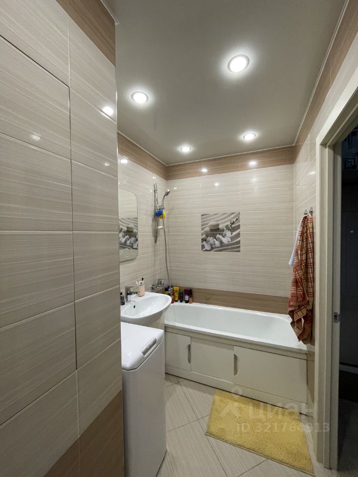 Продажа 1-комн квартиры на вторичном рынке Новые Островцы мкр, д. Островцы, улица Баулинская, 7