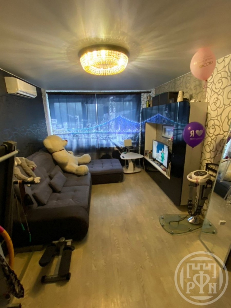 Продажа 3-комн квартиры на вторичном рынке Культуры просп.,  д. 7,  к. 1