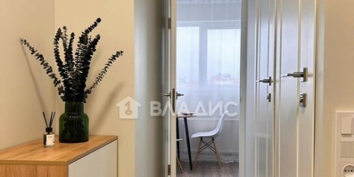 1-комн квартира Есенина ул,  д. 8,  к. 1