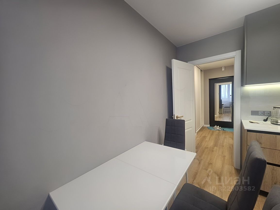 Продажа 1-комн квартиры на вторичном рынке пос. Бугры, бульвар Воронцовский, 5к2