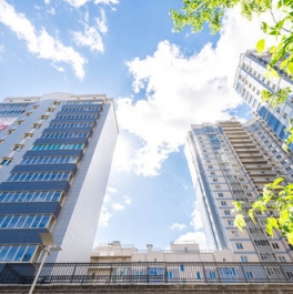 Продажа 3-комн квартиры на вторичном рынке Смоленская улица,  д. 18