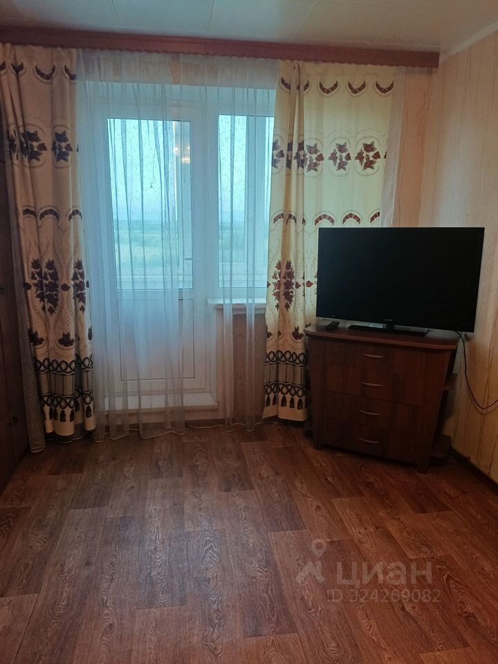 Продажа 1-комн квартиры на вторичном рынке Колпино, Заводской проспект, 48
