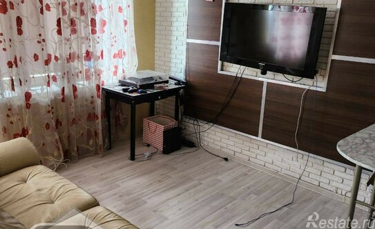 Продажа 1-комн квартиры на вторичном рынке Сходня, ул Лесная,  д. 6