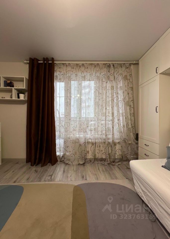 Продажа 1-комн квартиры на вторичном рынке Нежинская улица, 13