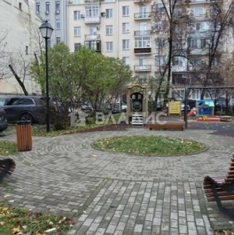 Продажа 2-комн квартиры на вторичном рынке Садовая-Каретная улица,  д. 8 с2