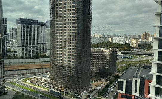 Продажа 4-комн квартиры на вторичном рынке улица Янковского,  д. 1 к2