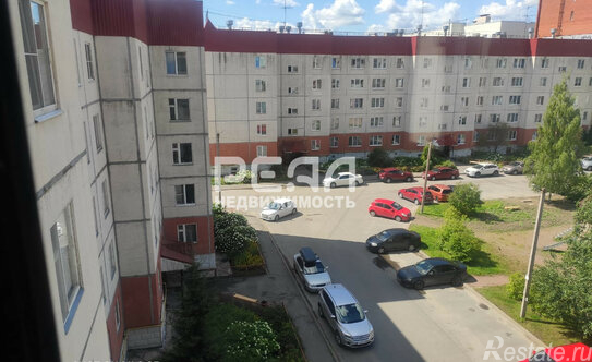 Продажа 2-комн квартиры на вторичном рынке Гатчина, пр-кт 25 Октября,  д. 69,  к. 3