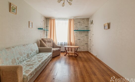 Продажа 2-комн квартиры на вторичном рынке улица Красного Курсанта,  д. 28