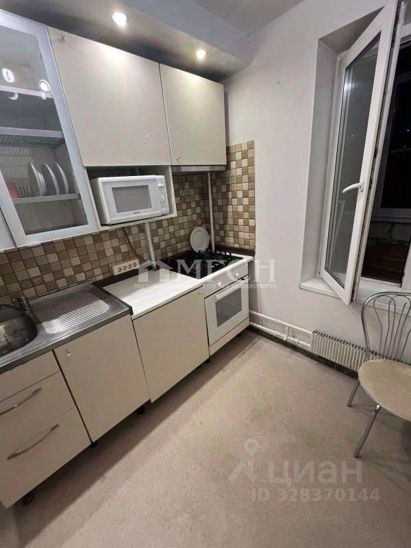 Продажа 3-комн квартиры на вторичном рынке Домодедовская улица, 24К1