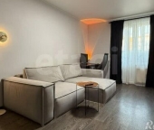 Продать Квартиры вторичка Мурино г, Петровский б-р  7 