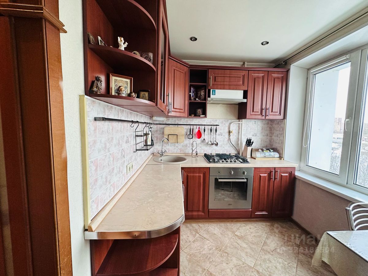 Продажа 2-комн квартиры на вторичном рынке улица Сталеваров, 14К3