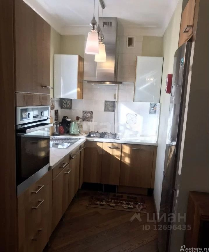 Продажа 2-комн квартиры на вторичном рынке Уланский переулок,  д. 11А