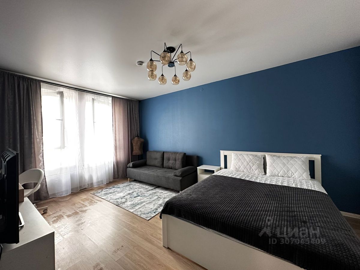 Аренда 1-комн квартиры на вторичном рынке улица Саларьевская, 14к3