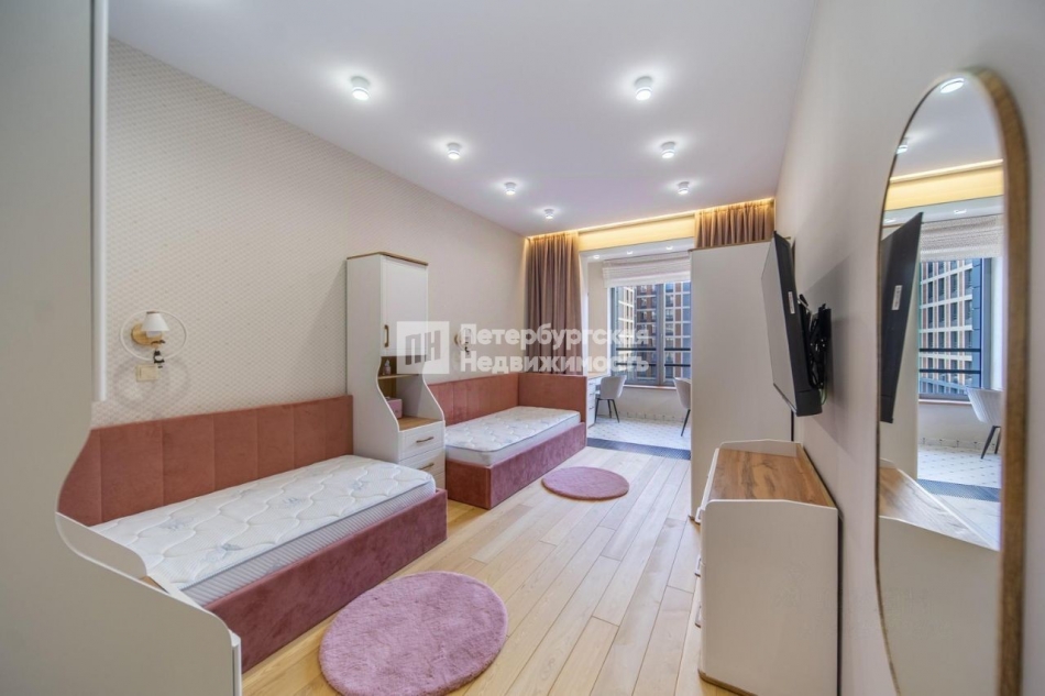 Продажа 4-комн квартиры на вторичном рынке Петровский пр-кт, д 24 к 2