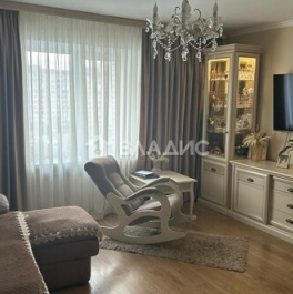Продажа 3-комн квартиры на вторичном рынке улица Бадаева,  д. 5