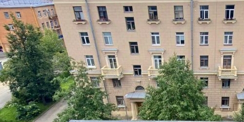 3-комн квартира улица Карташихина, 19