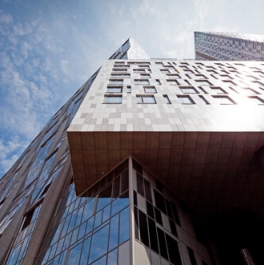 Продажа 4-комн квартиры на вторичном рынке ул Мосфильмовская,  д. 8,  к. 1