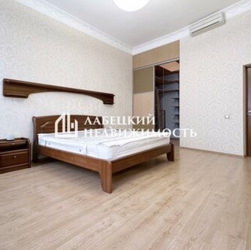 3-комн квартира улица Академика Лебедева,  д. 31