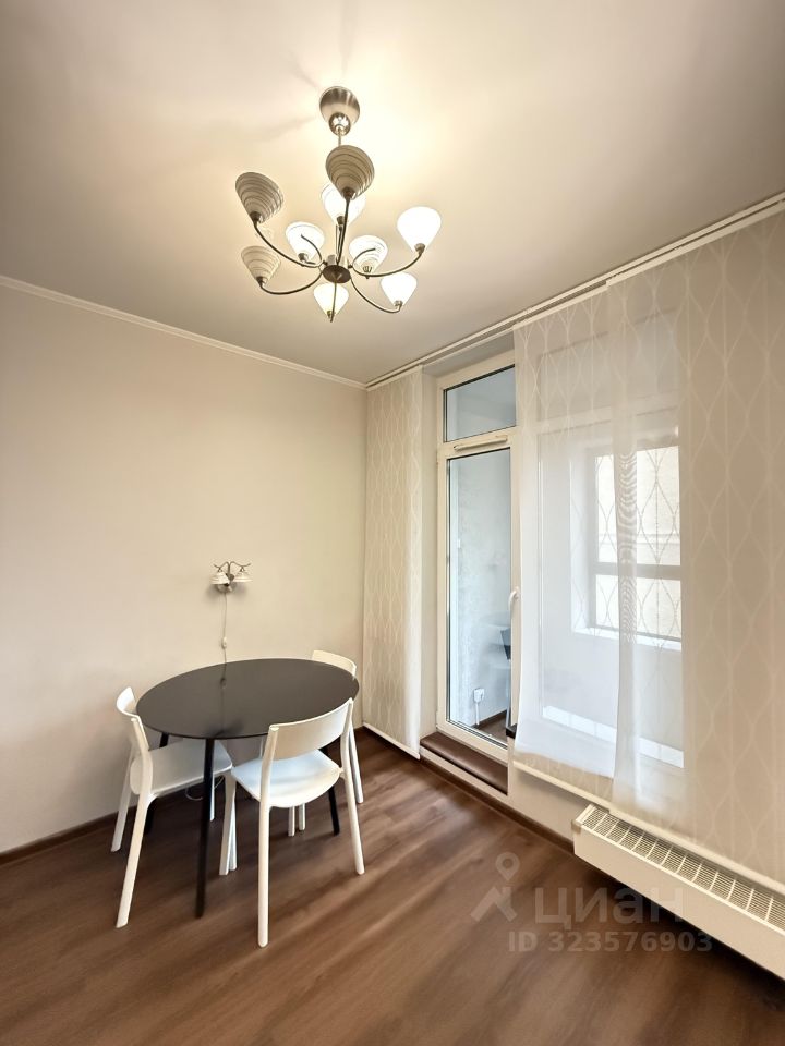 Аренда 3-комн квартиры на вторичном рынке Московский проспект, 73к5