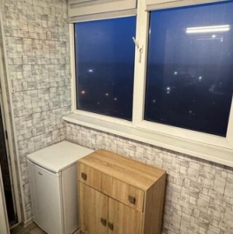 Продажа 3-комн квартиры на вторичном рынке Троицк г, Академическая пл,  д. 4